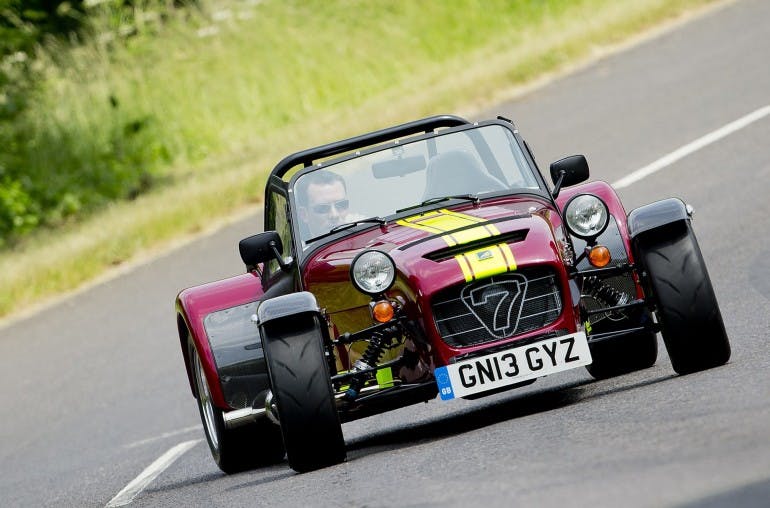 CaterhamSeven620R-001