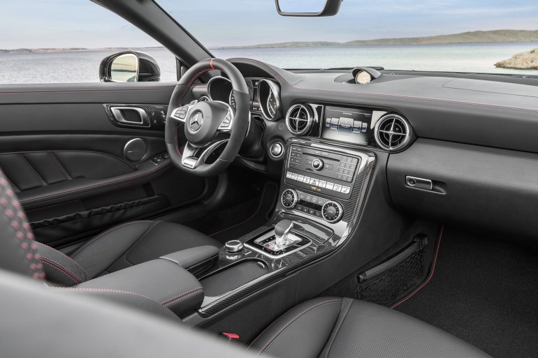 Mercedes-AMG SLC 43, Interieur, Leder Nappa exklusiv mit roter Ziernaht Mercedes-AMG SLC 43, interior, nappa leather with red topstiching