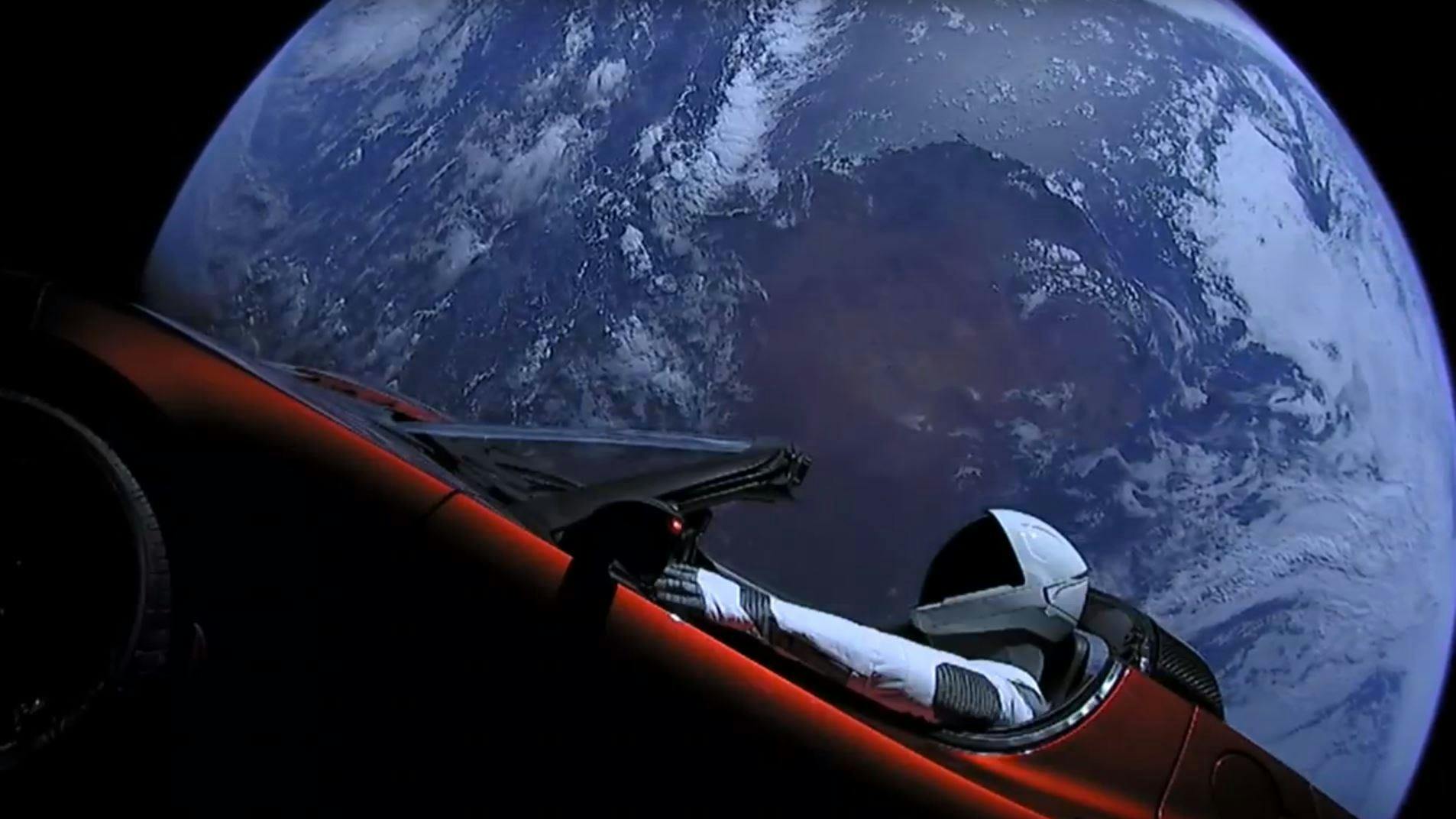 Tesla Roadster su Marte Elon Musk lancia la sua auto nello spazio