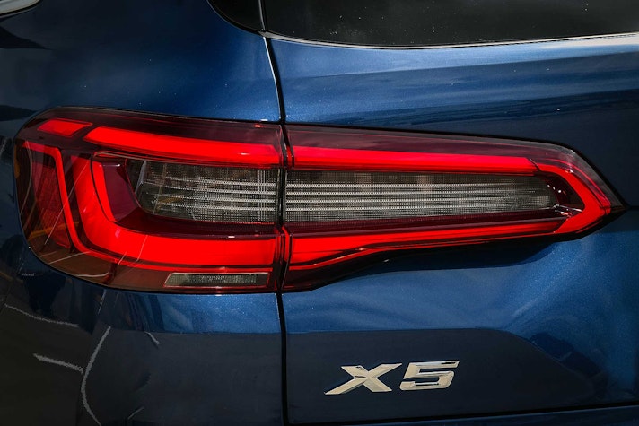BMW-X5-2019-018