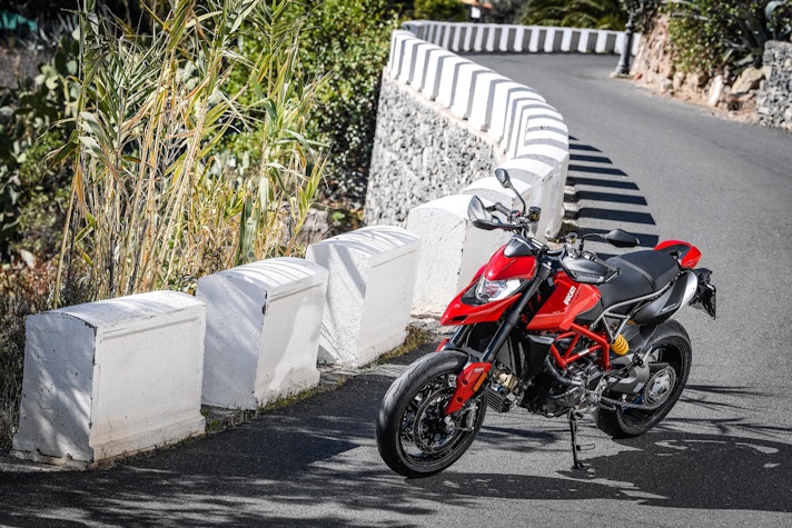DucatiHypermotard950-12