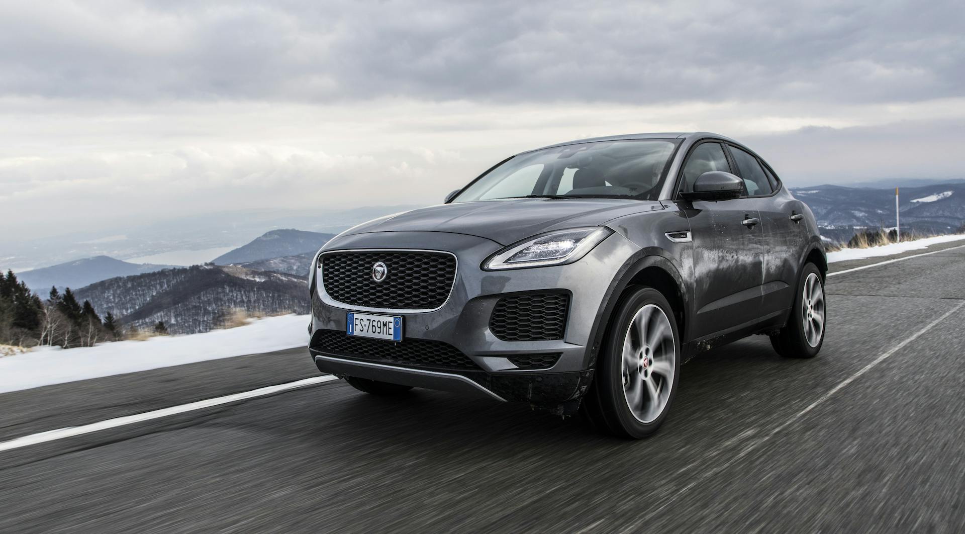 jaguar-e-pace-11