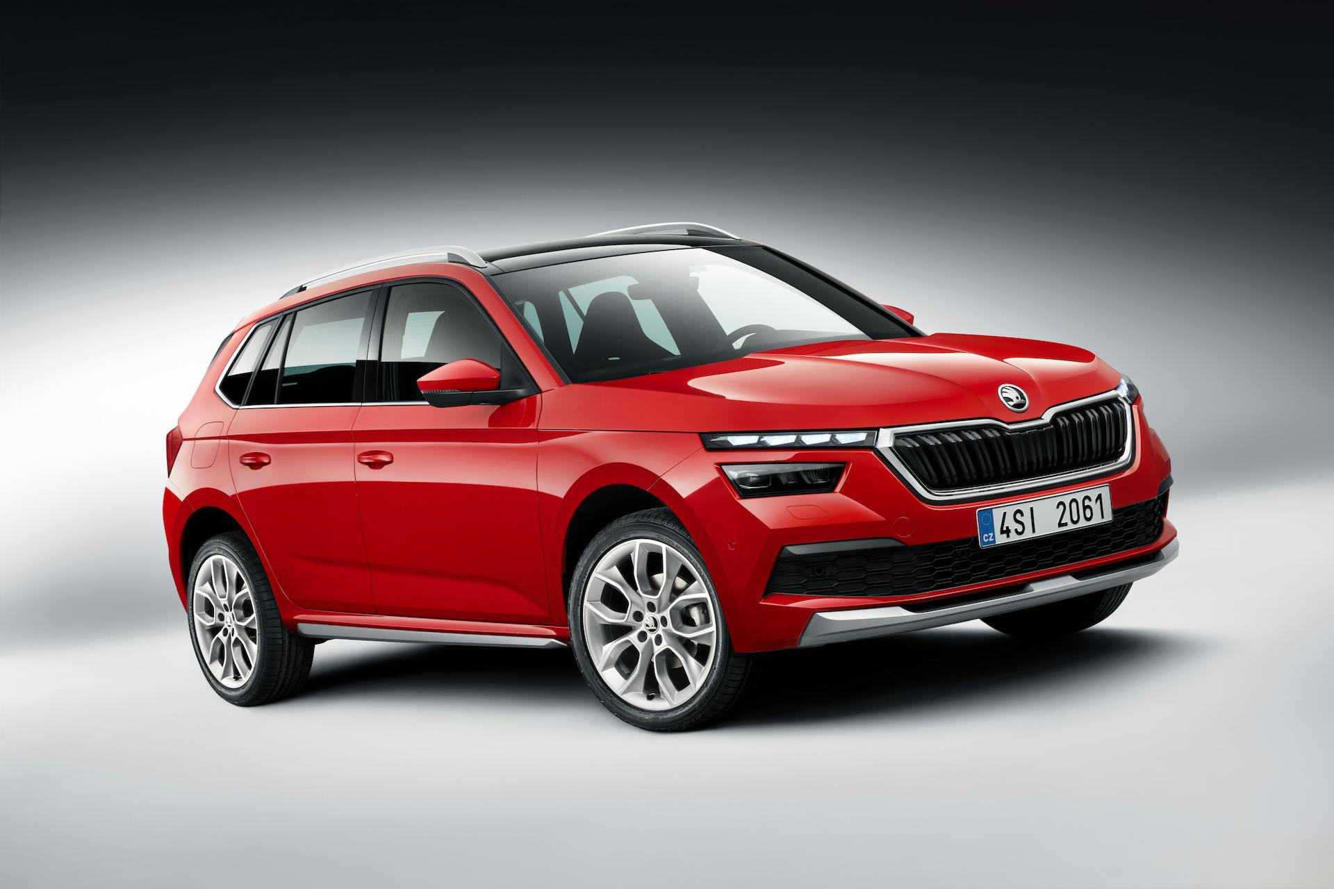 Skoda Kamiq rossa 3/4 anteriore