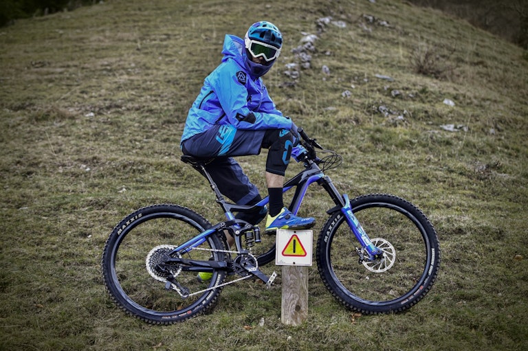 Giant-Reign-2019-00044