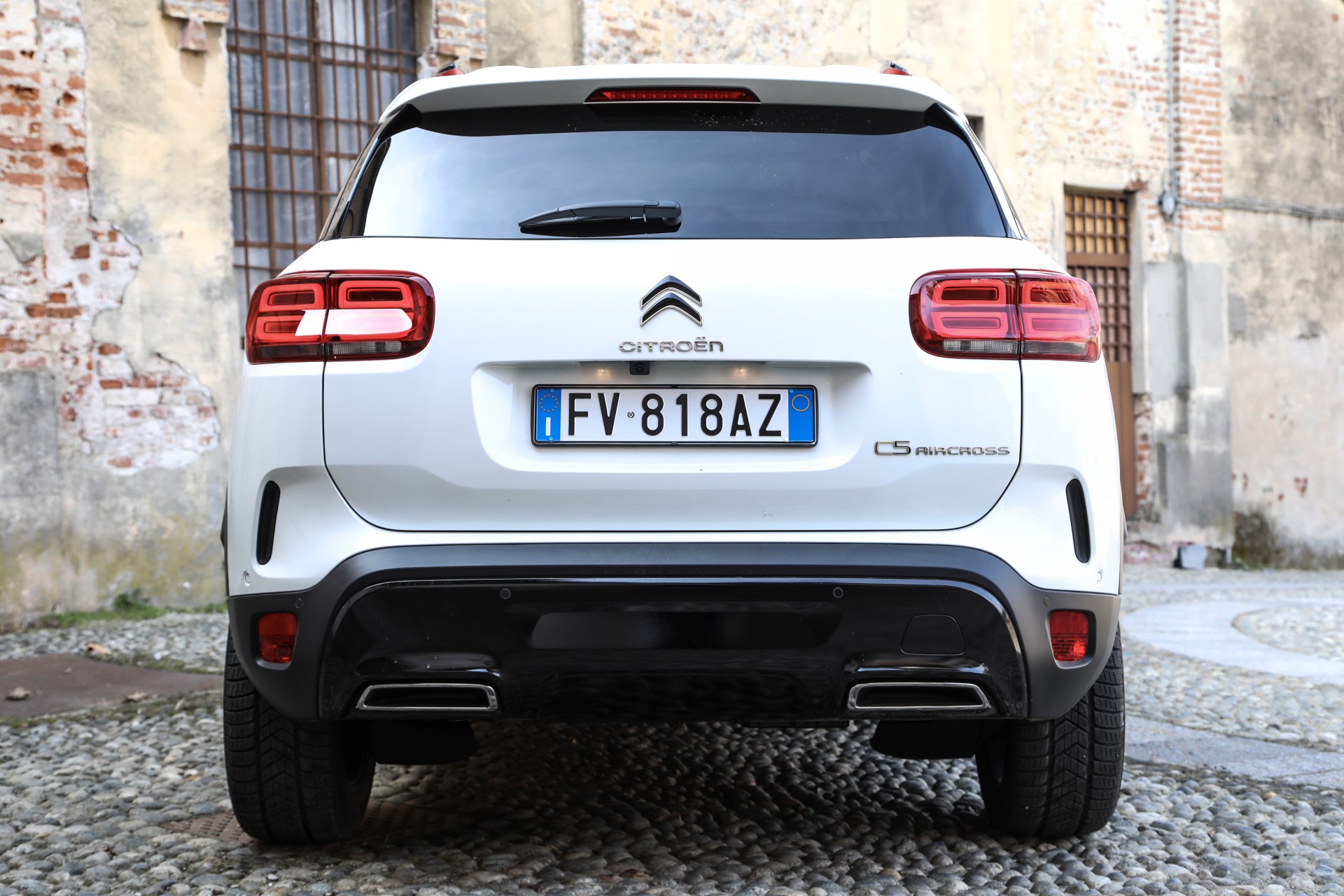 Citroen C5 Aircross 2019 auto bianca vista posteriore