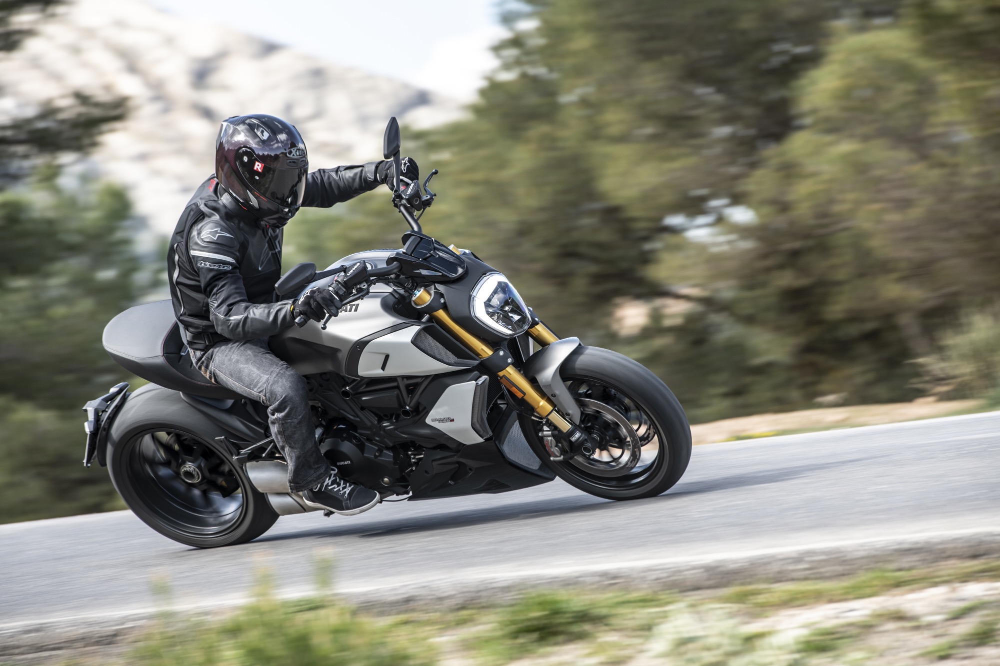 Ducati Diavel 1260 S moto