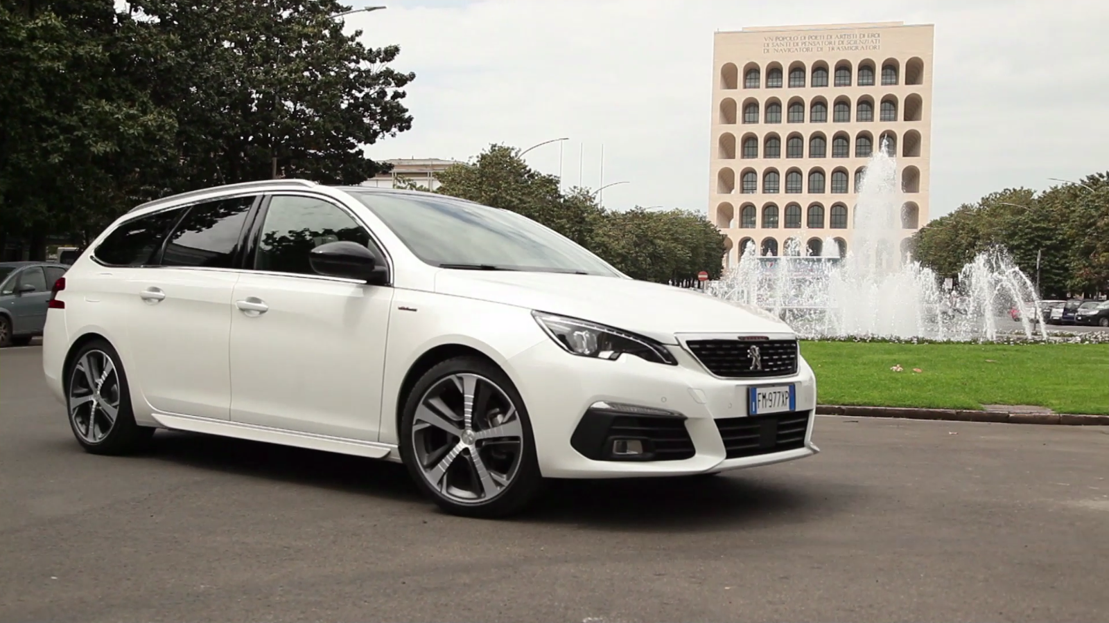 Peugeot 308 SW GT Line 3/4 anteriore