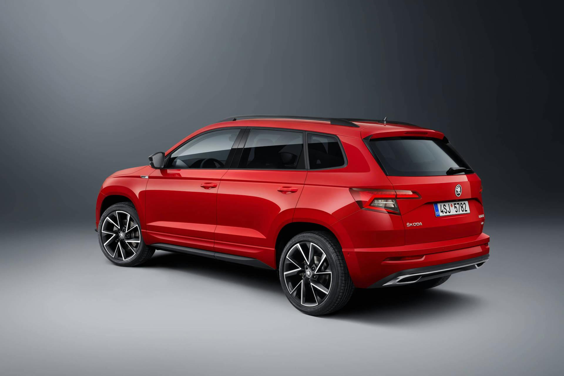 Skoda Karoq Sportline 3/4 posteriore