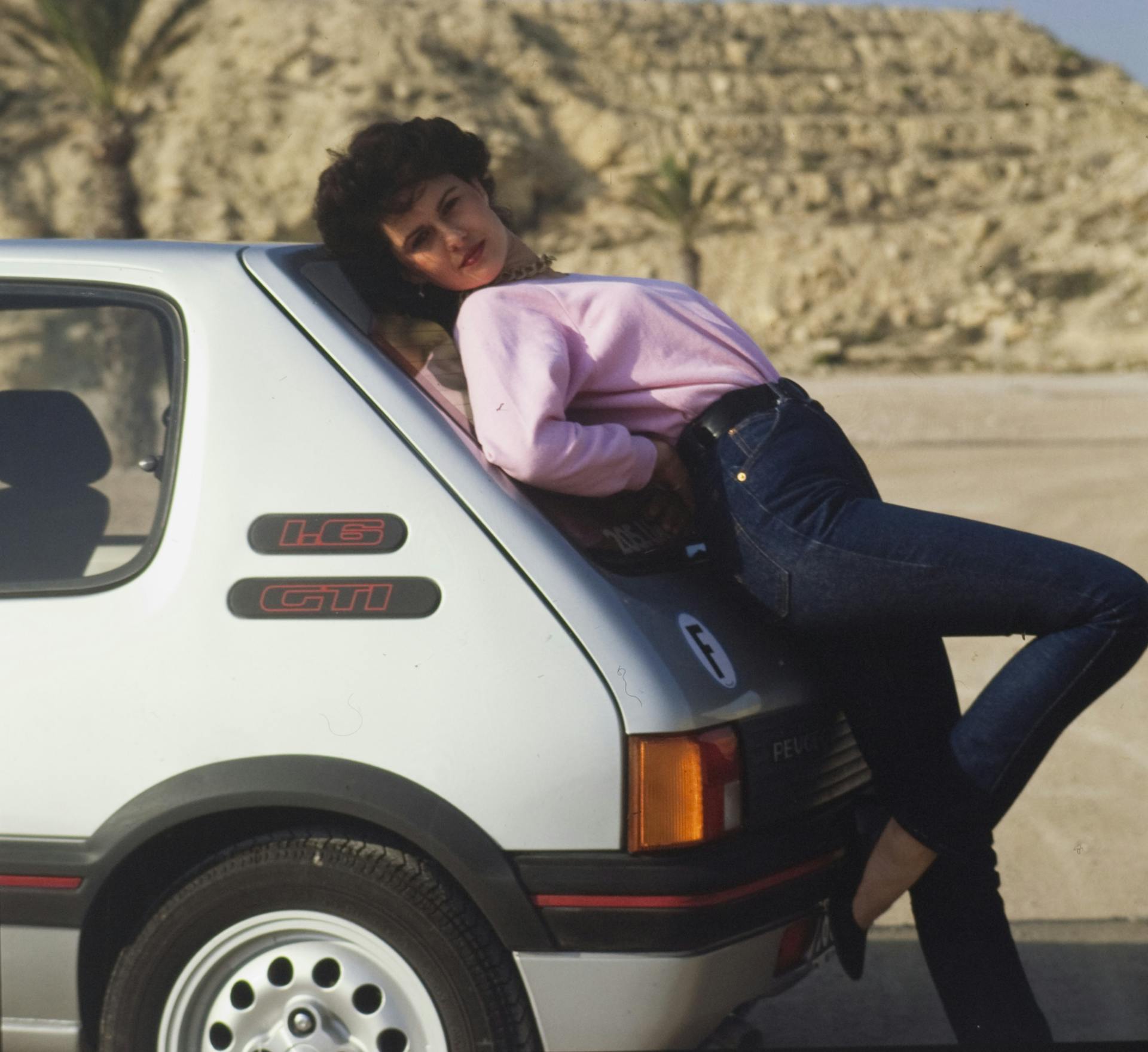 peugeot 205 gti 1.6 donna 