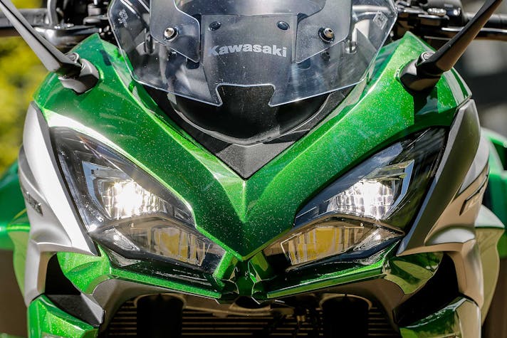 Kawasaki-Z1000SX-004