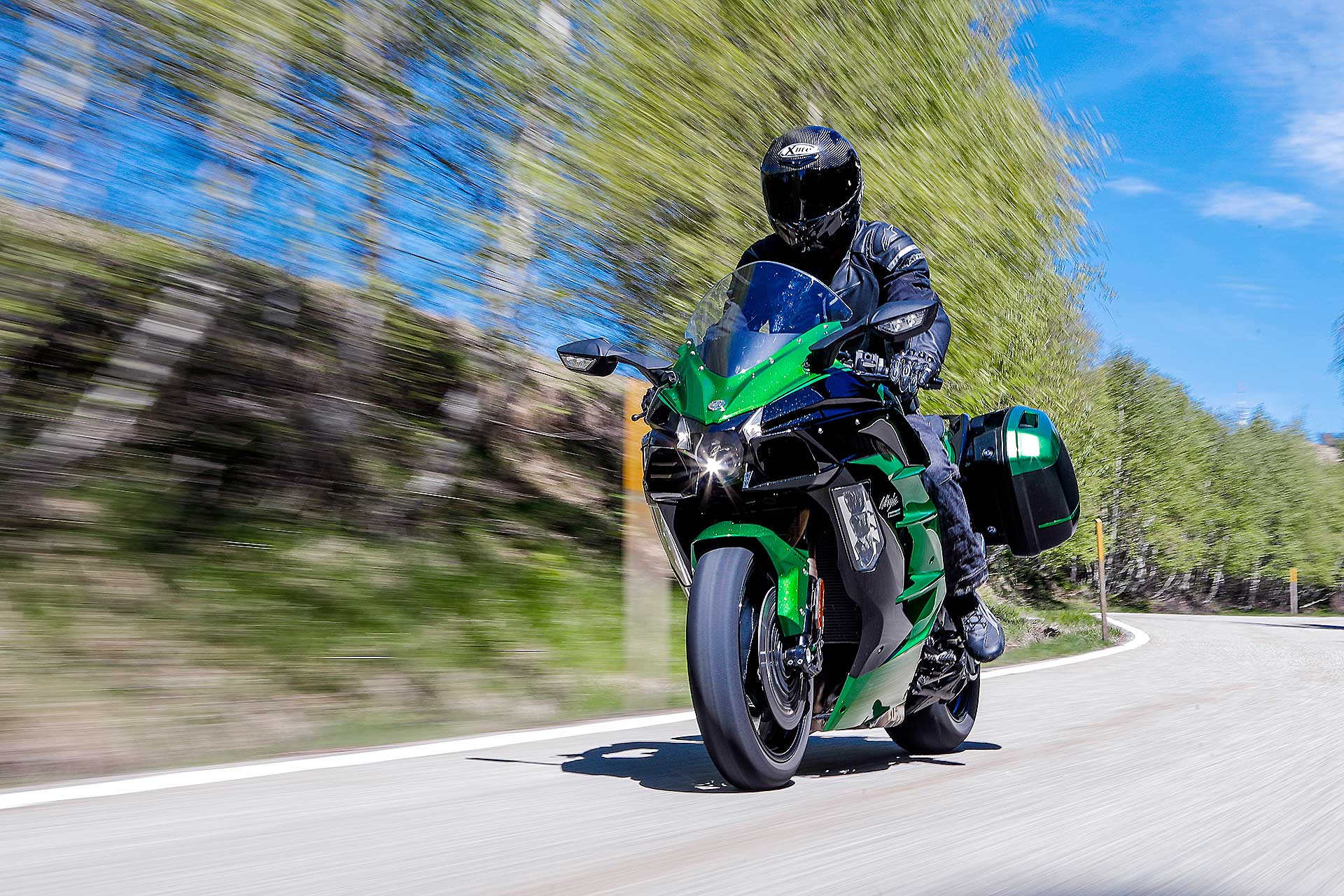kawasaki ninja sport touring