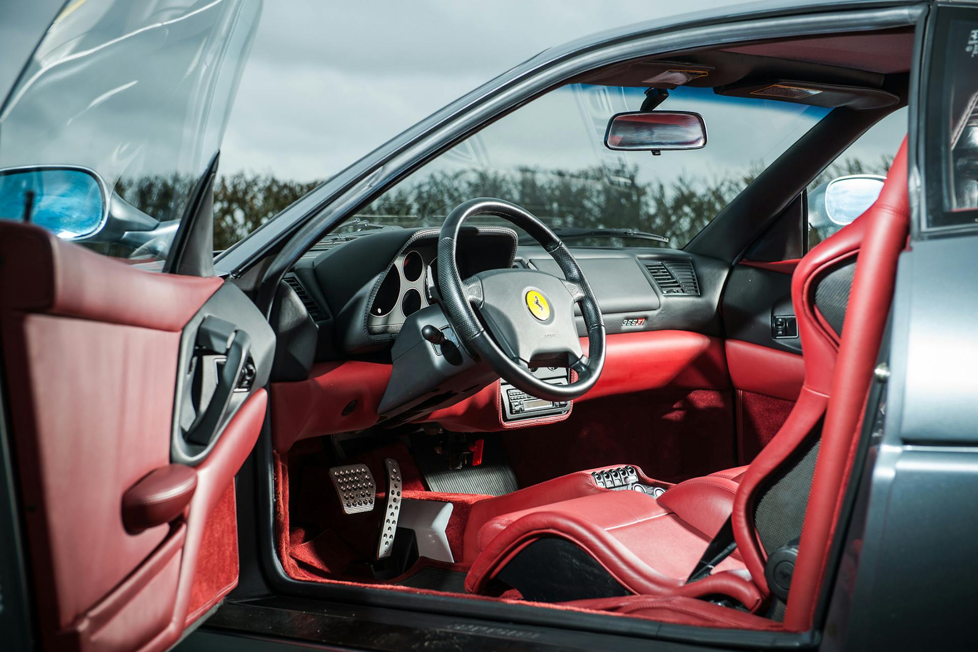 ferrari_f355_berlinetta abitacolo