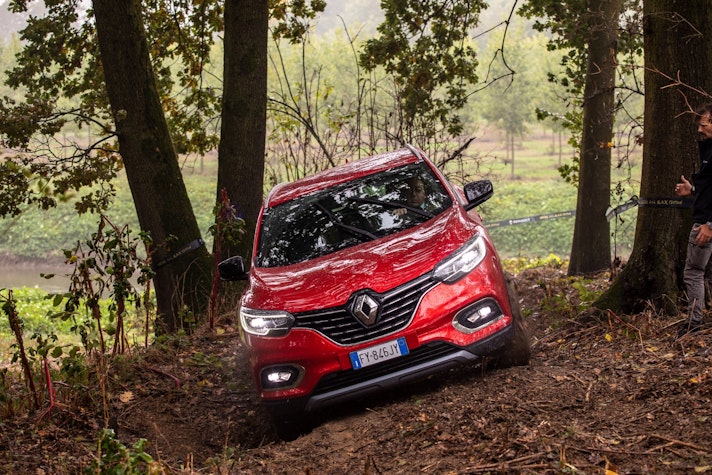 Renault-Kadjar-4×4-Black-Edition-2019_0011