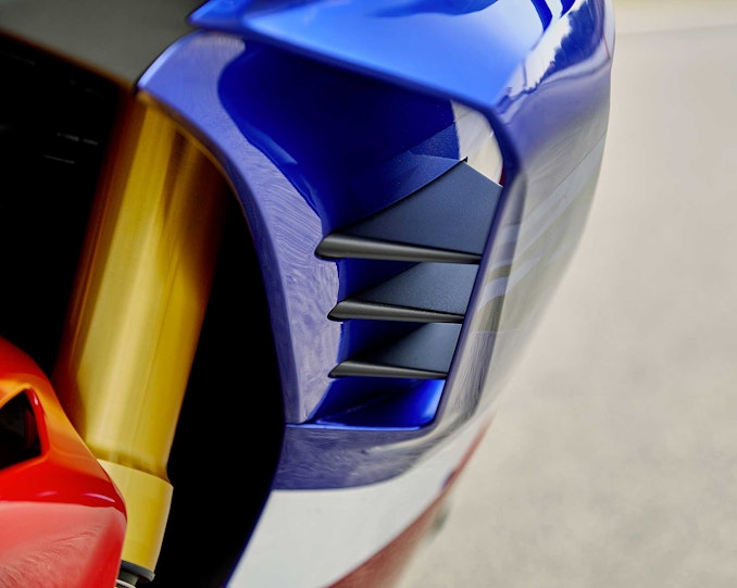 Honda-CBR-1000-RR-Fireblade-2020-001