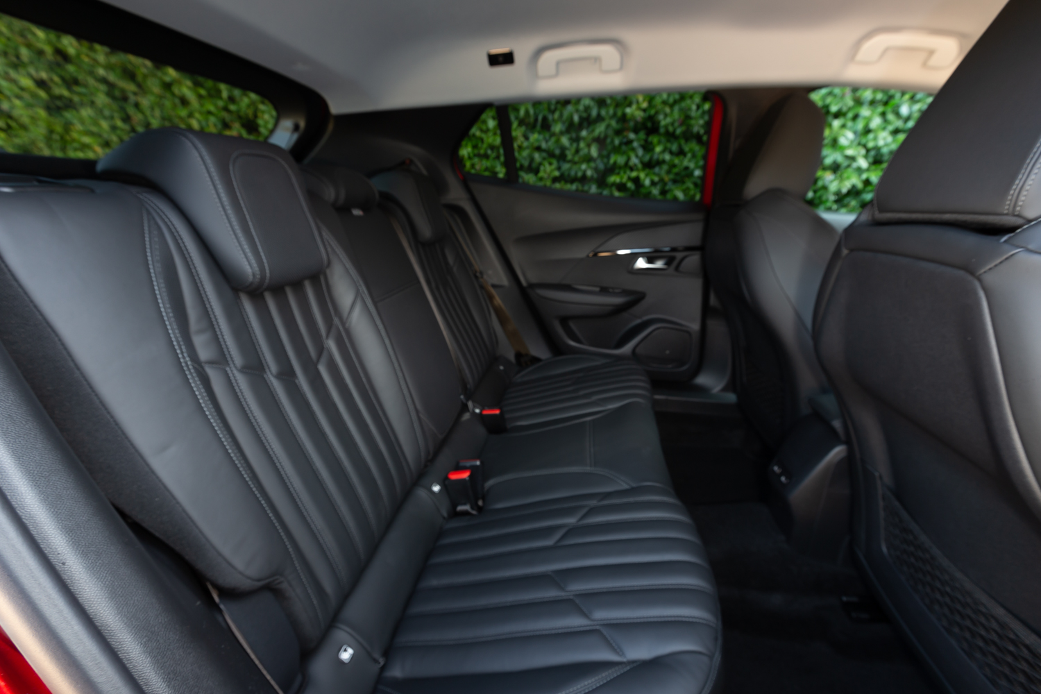 Peugeot 2008 sedili posteriori