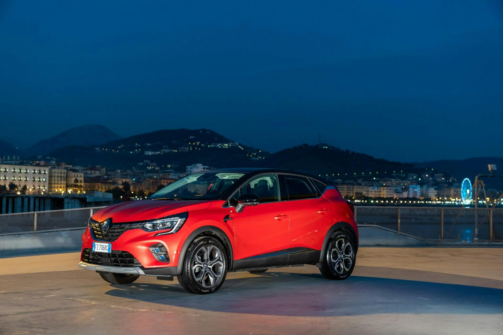 CS – Nuovo Renault CAPTUR: l’innovazione diventa rivoluzione