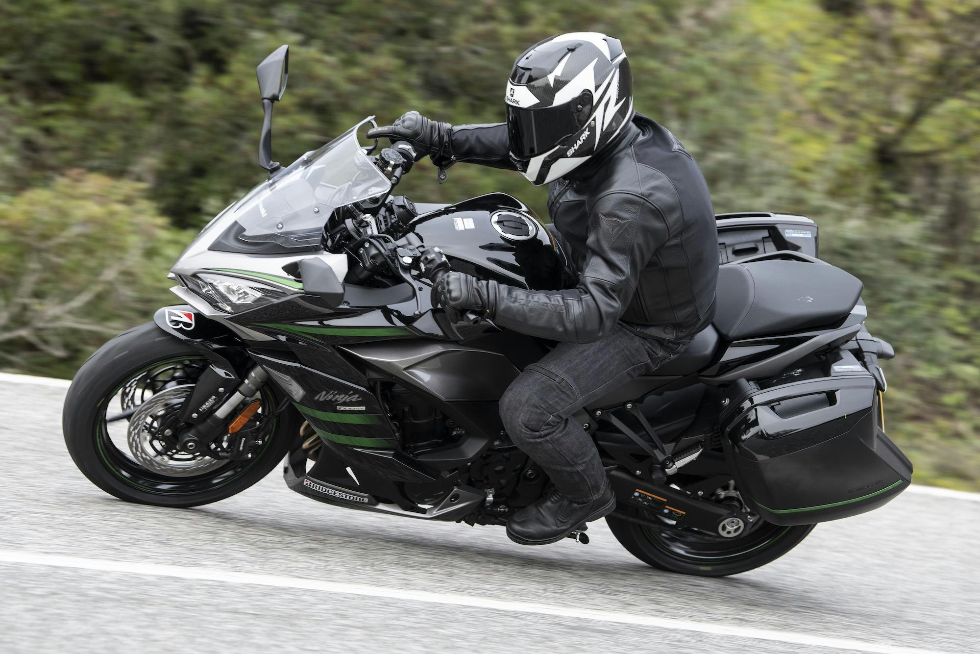 Kawaski Ninja 1000SX Azione 