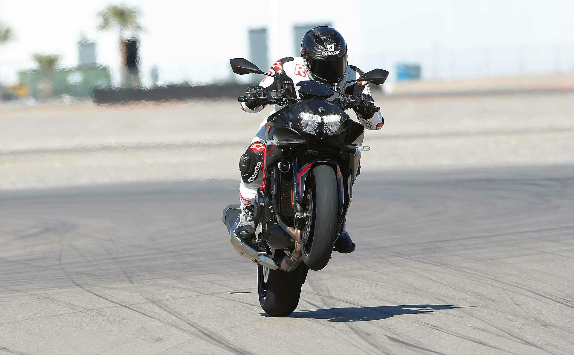 Kawasaki Z H2 impennata