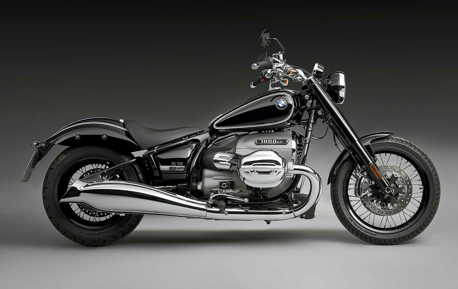 BMW R18 vista laterale