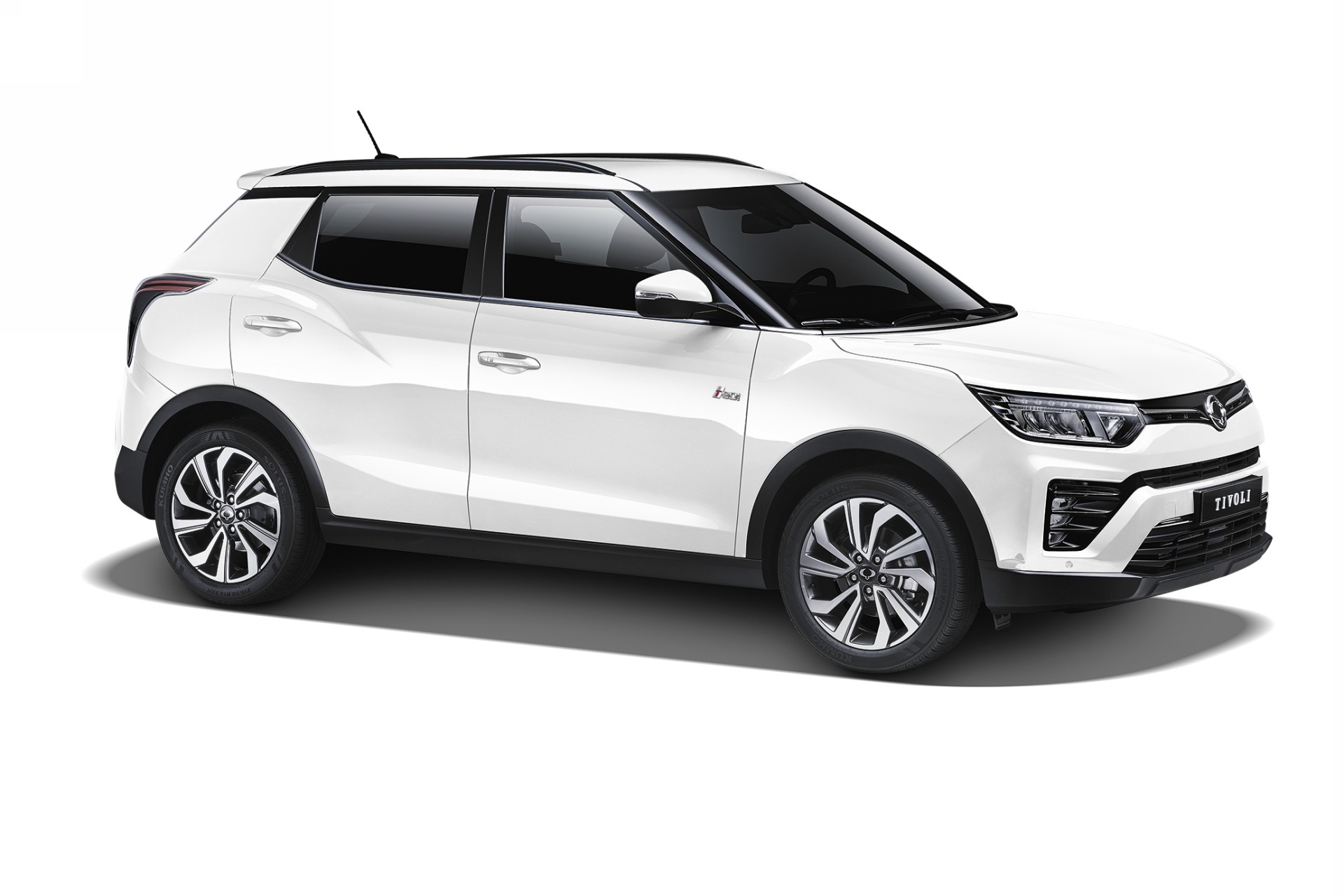 Ssangyong-Tivoli-1.2_2020_00019
