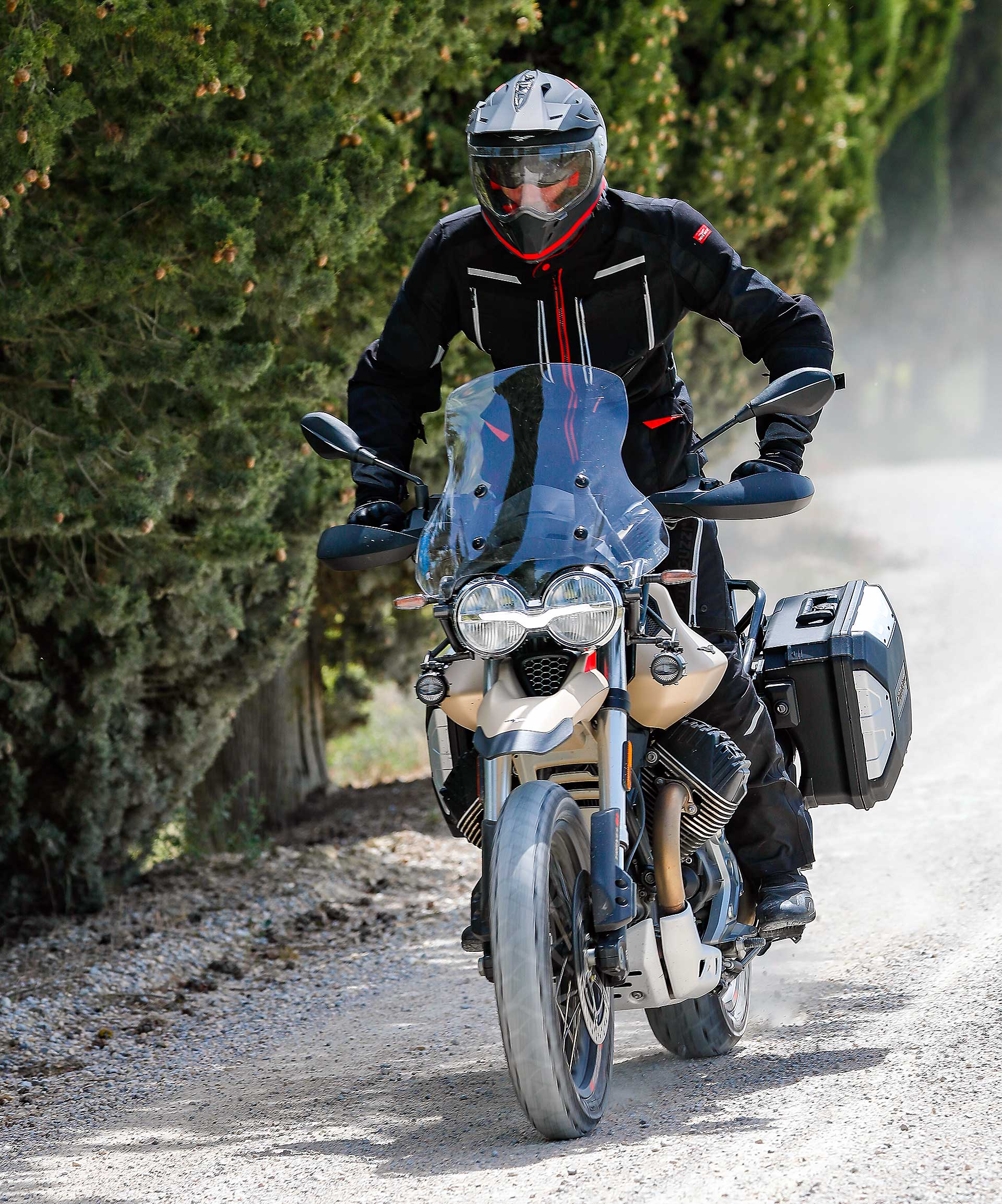 Moto Guzzi V85 TT Travel