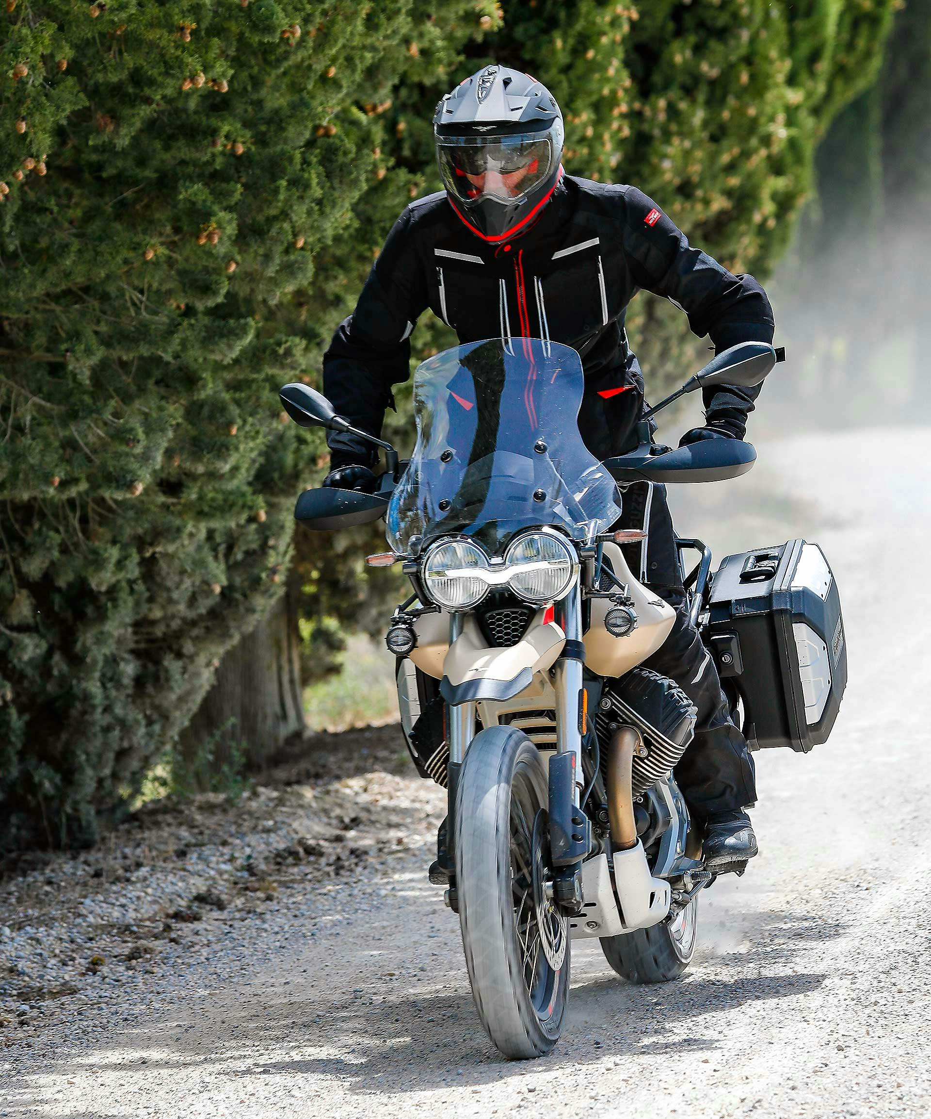Moto Guzzi V85 TT Travel