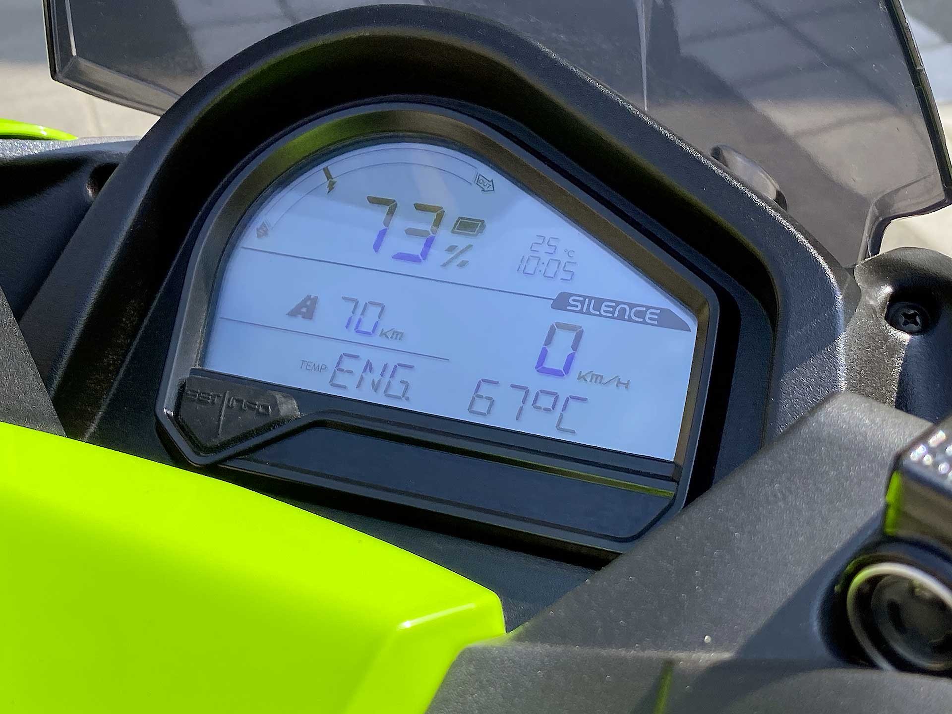 Silence S01 cruscotto digitale