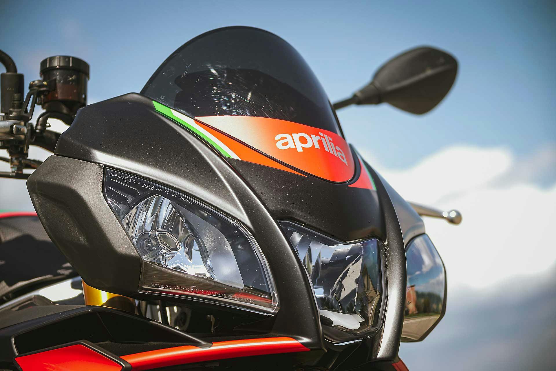Aprilia Tuono V4 1100 Factory 2020 migliore maxi naked