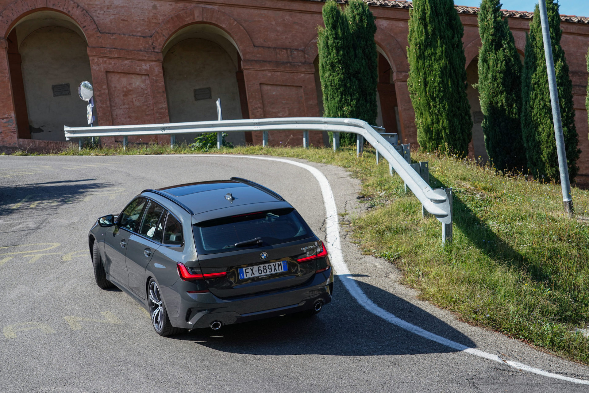 BMW_Serie 3_Touring posteriore curve