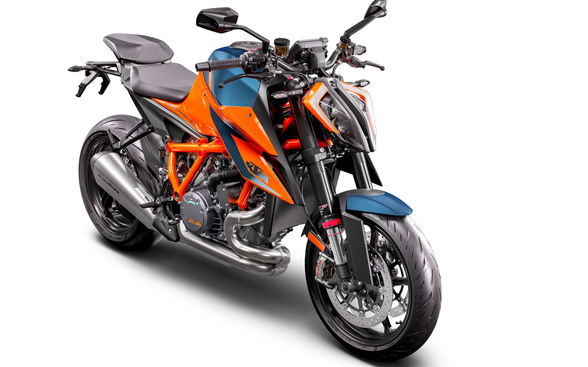 KTM 1290 Super Duke R 2020 arancio e blu foto in studio