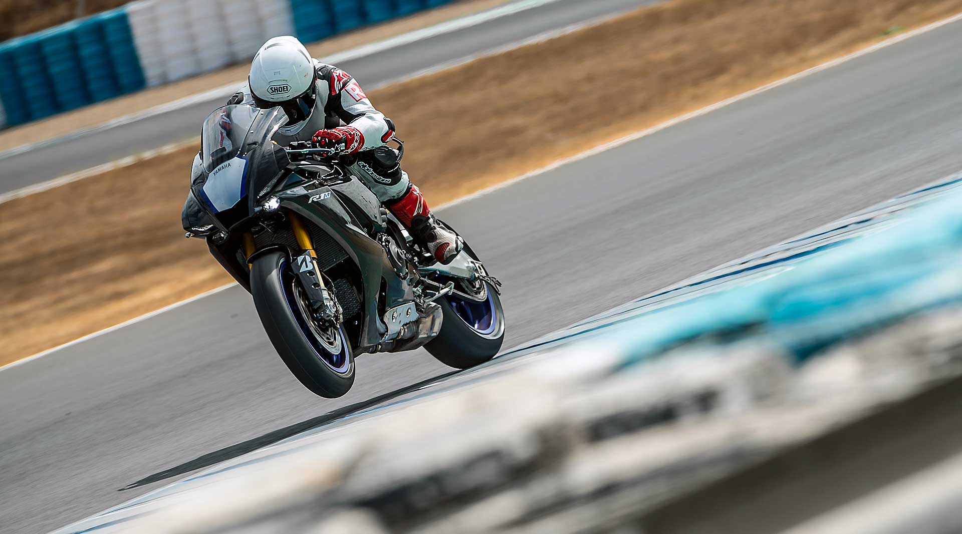 Yamaha R1M 2020 Jerez azione