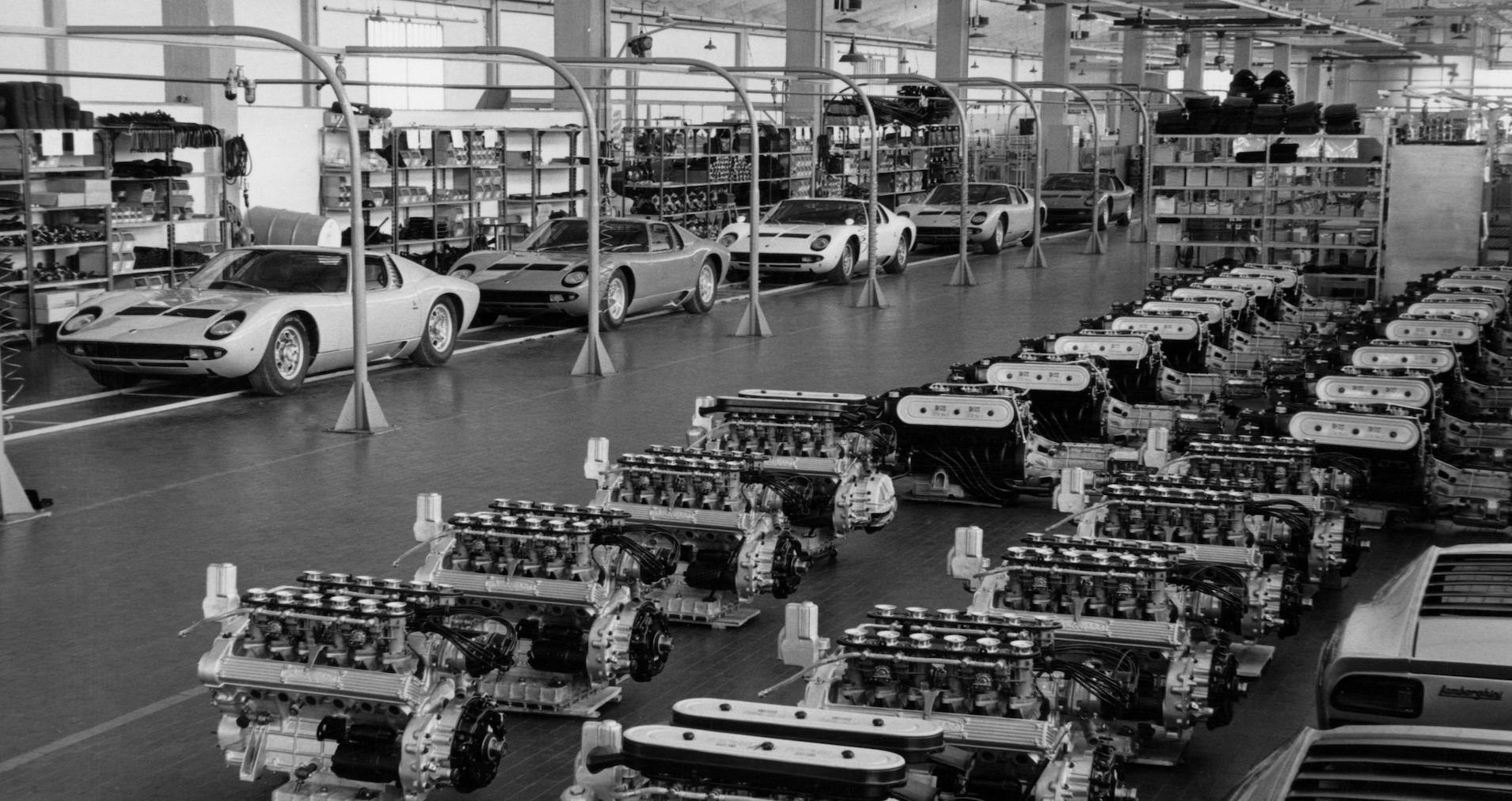 fabbrica lamborghini miura