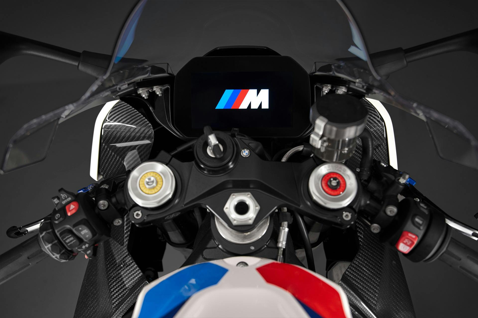 BMW M 1000 RR schermo TFT
