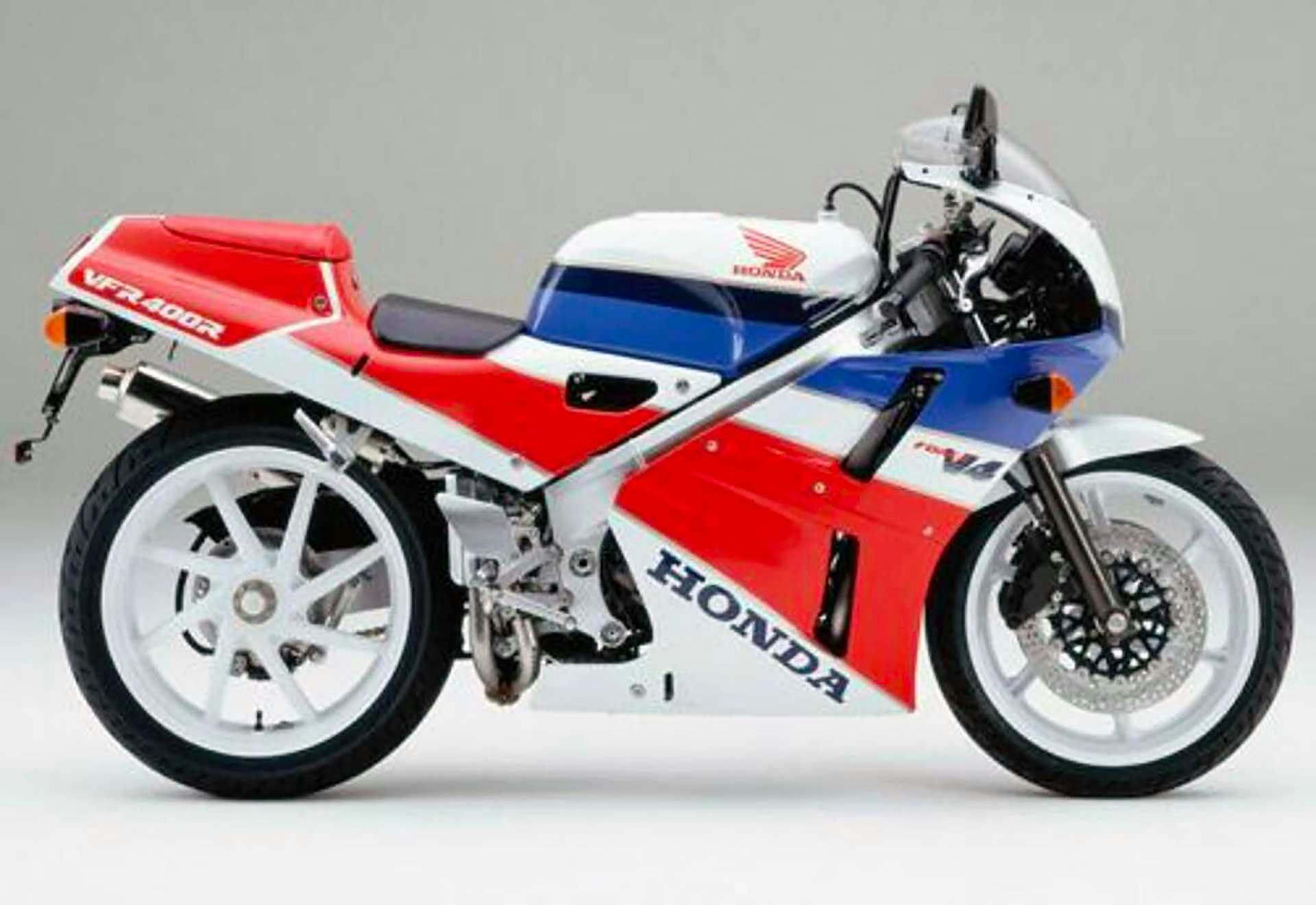 Honda VFR400R NC30 supersportive 400 giapponesi