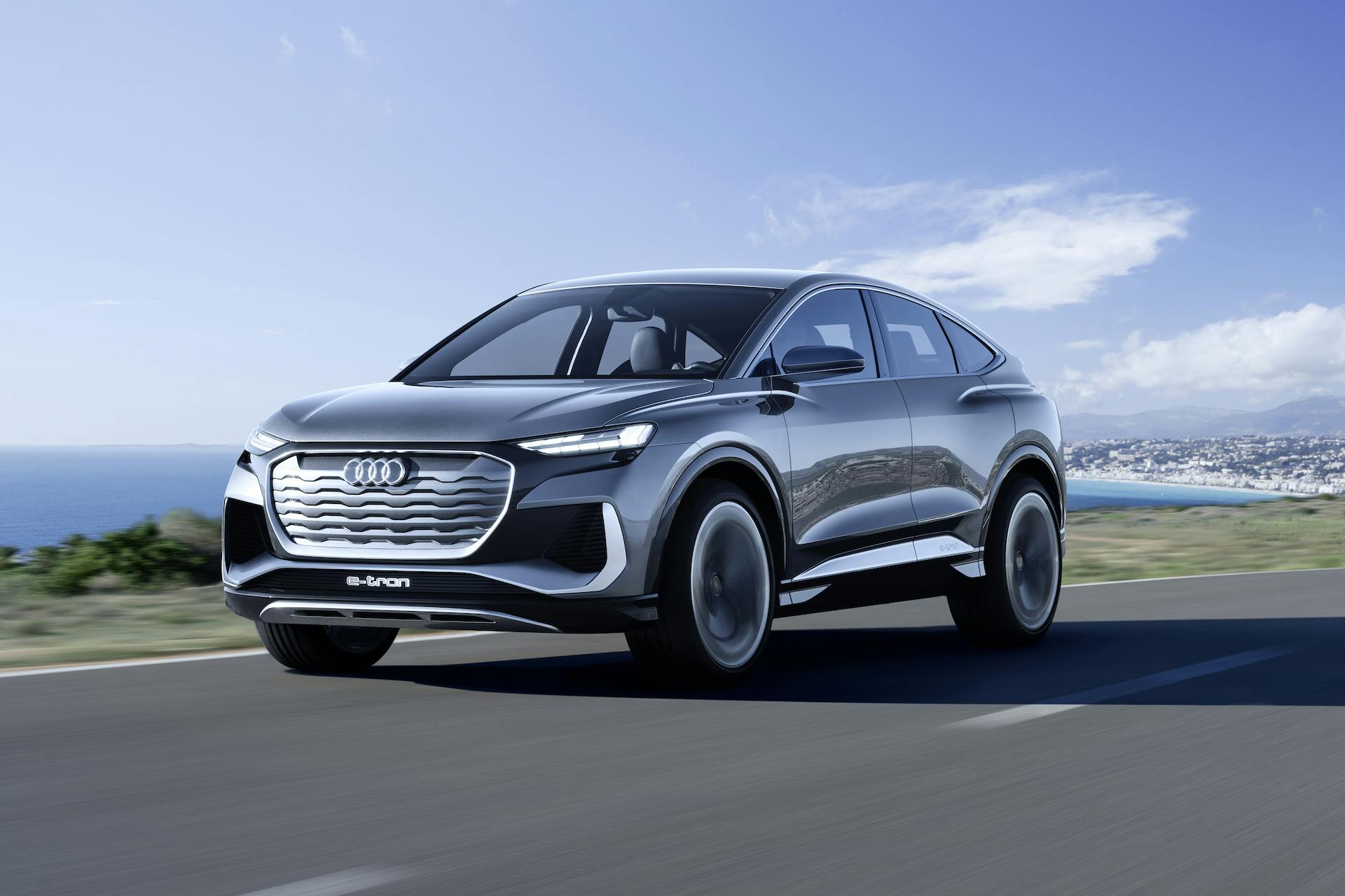Audi Q4 Sportback e-tron concept dinamica
