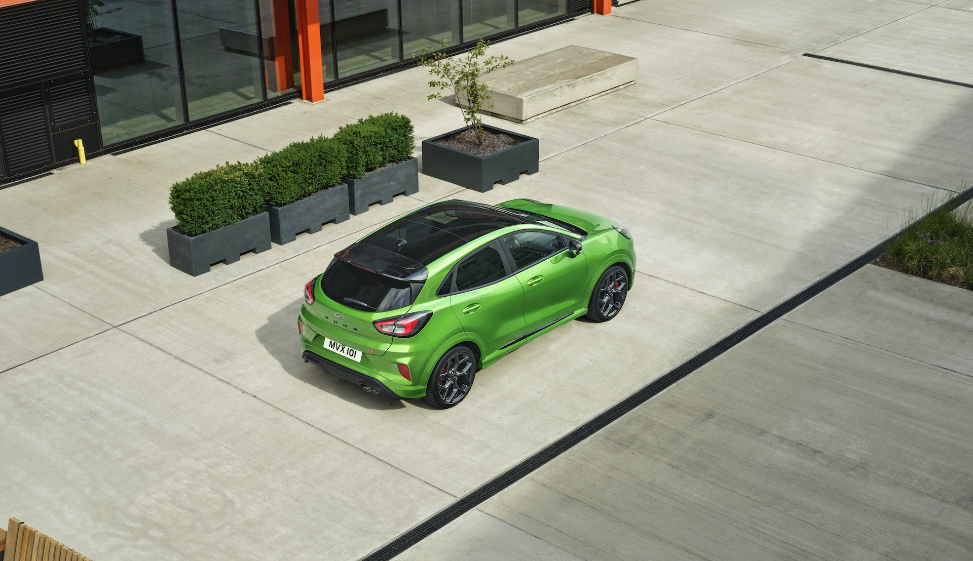 ford_puma tre quarti posteriore