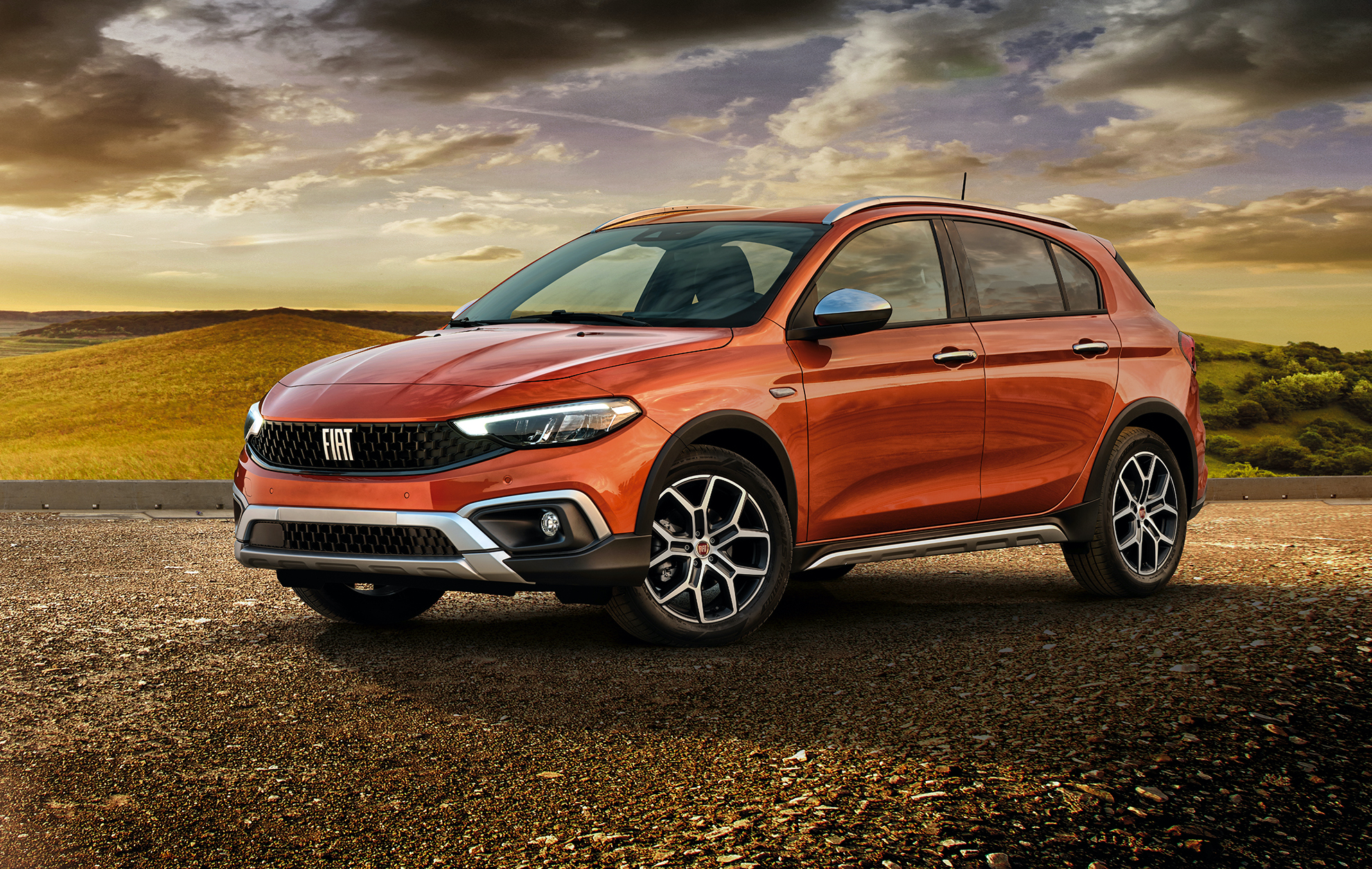 Fiat Tipo Cross arancione