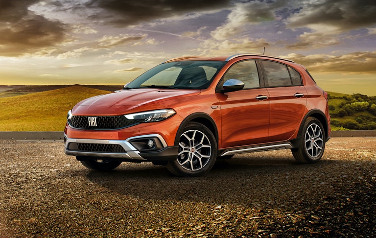 Fiat Tipo Cross arancione