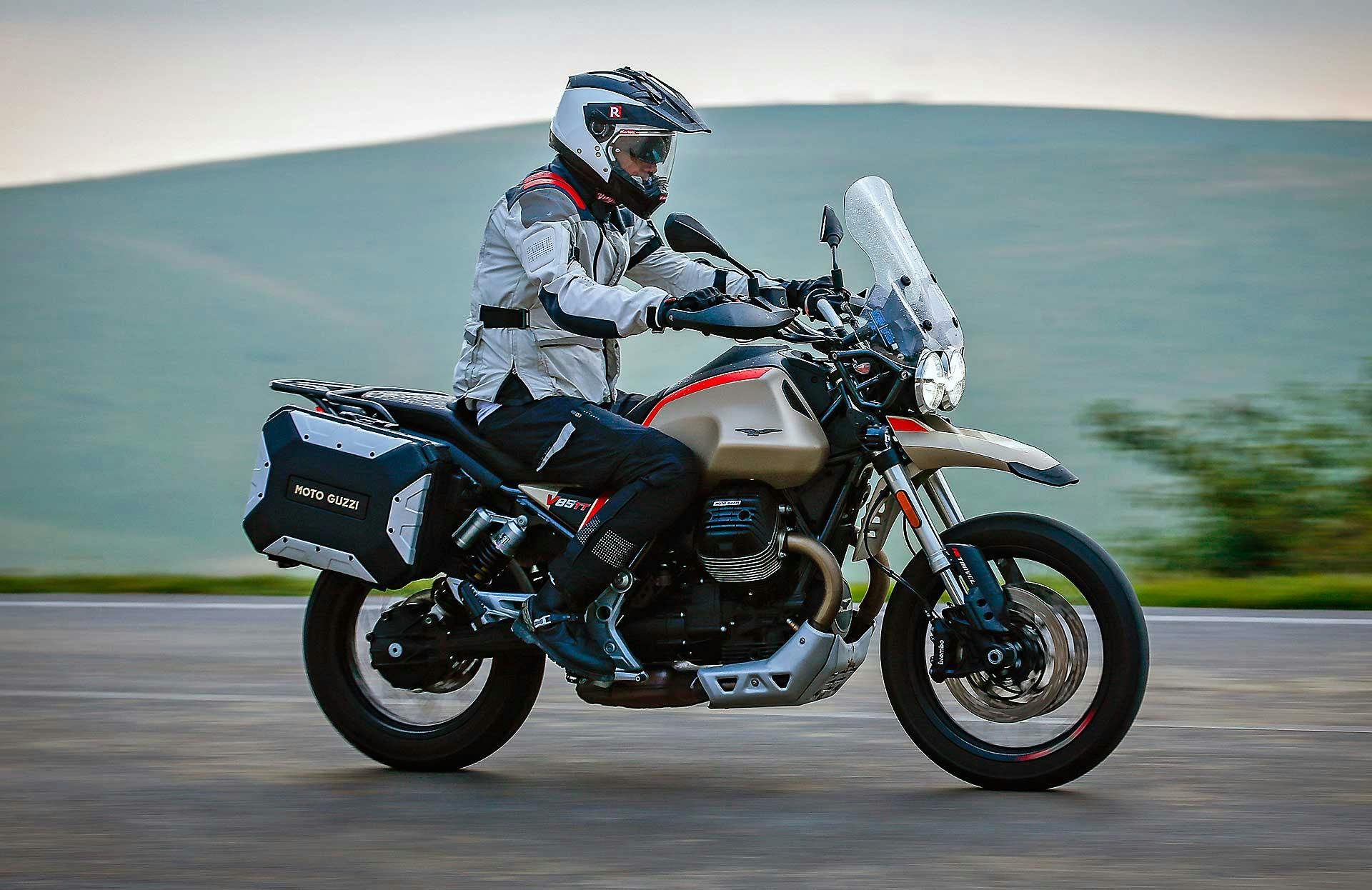 Moto Guzzi V85TT Travel