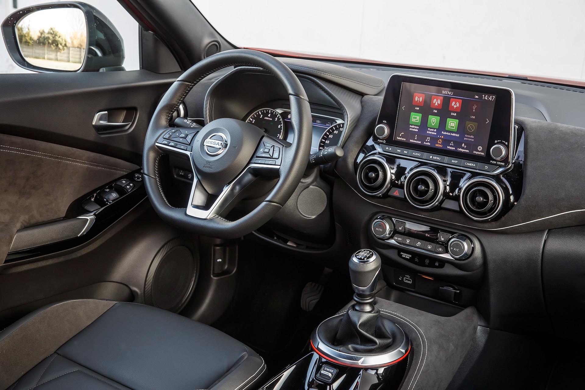 Nissan JUKE abitacolo