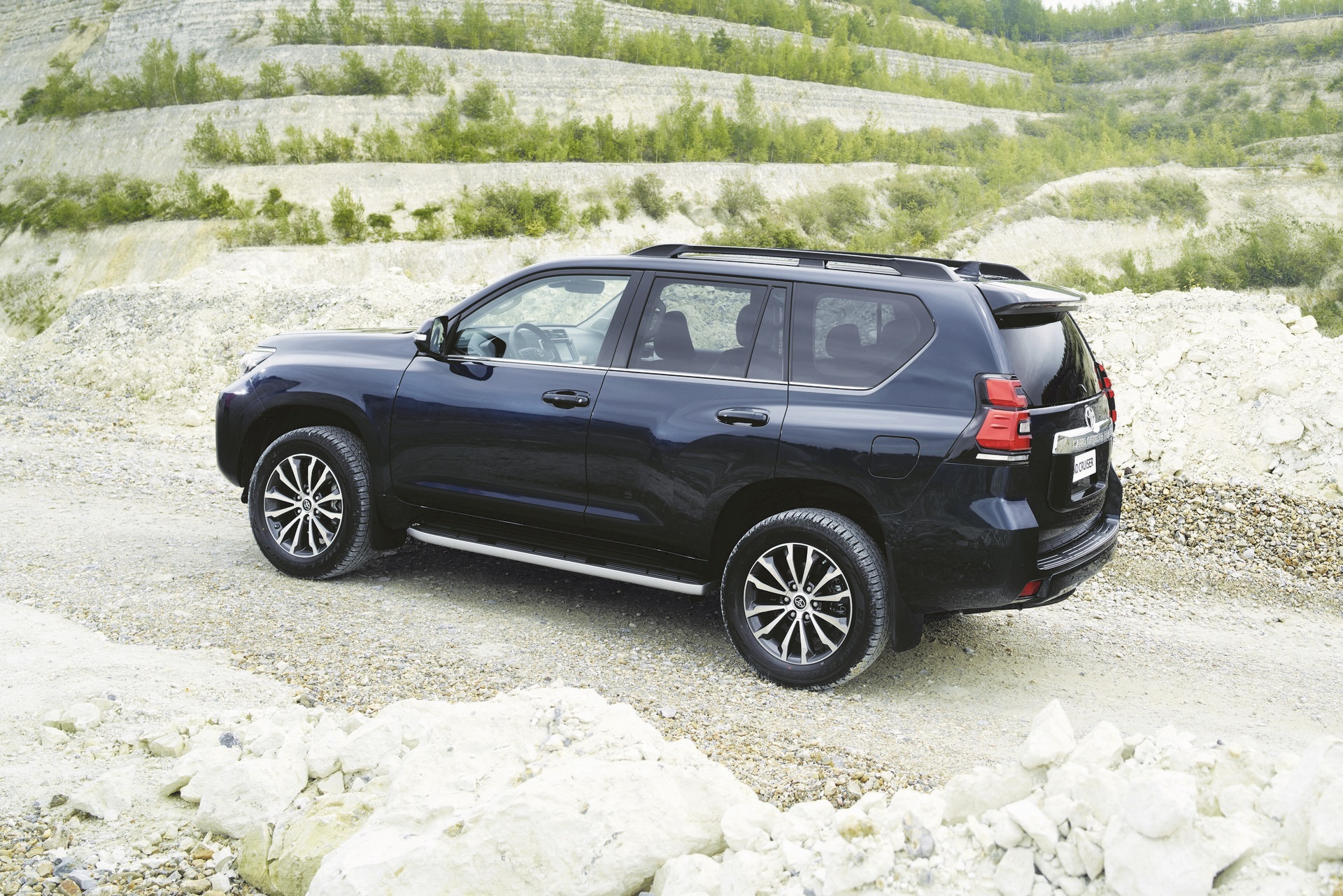 Toyota Land Cruiser 2018 statica