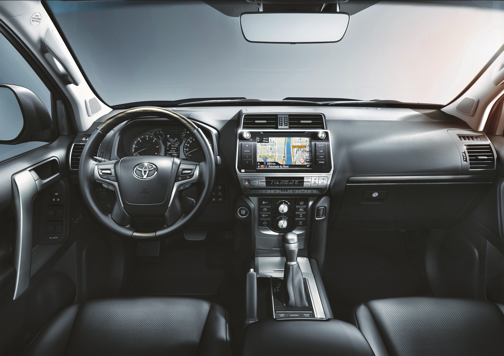 Toyota Land Cruiser 2018 interni