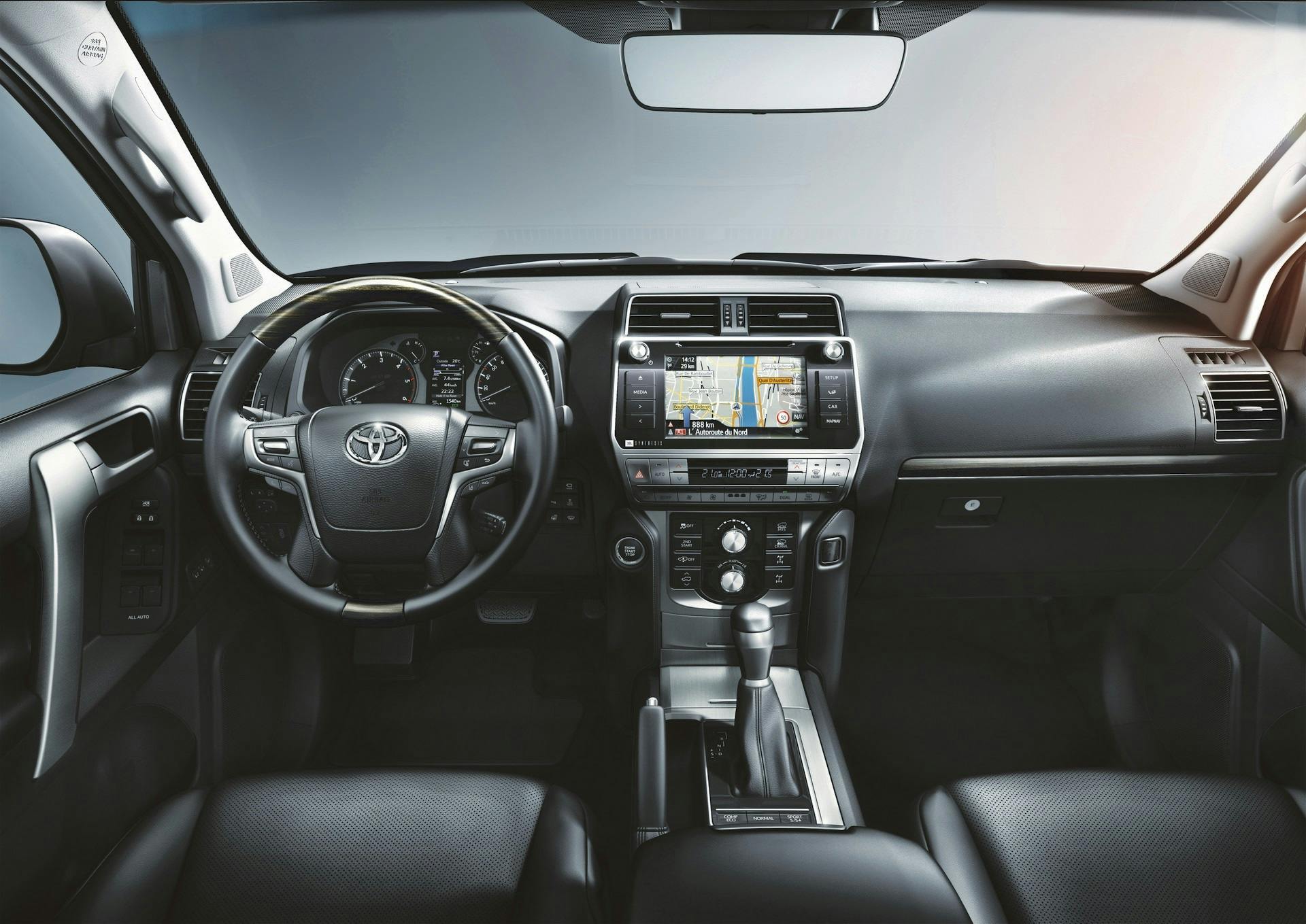 Toyota Land Cruiser 2018 interni