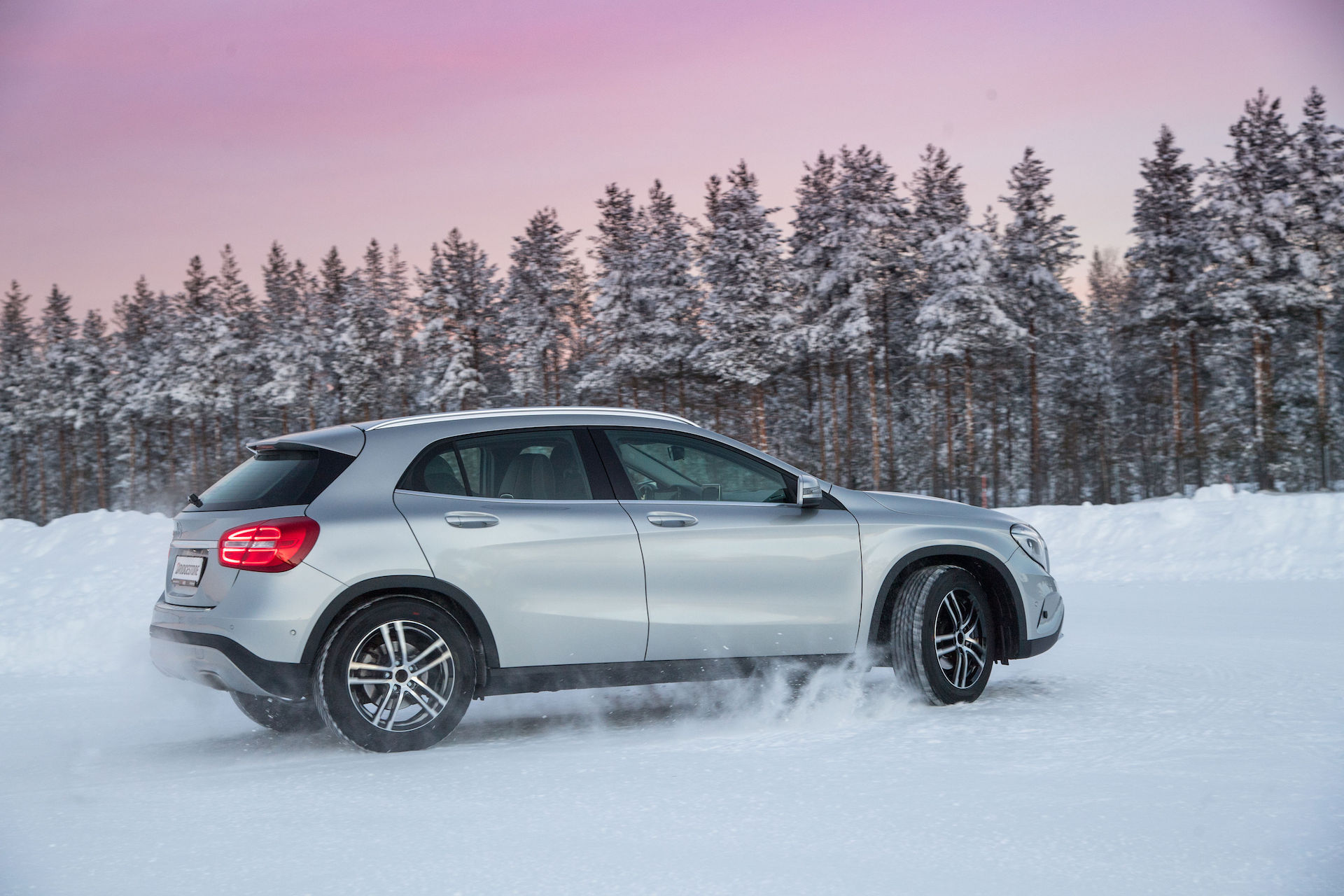 Bridgestone Blizzak LM005 Mercedes GLA 4Matic