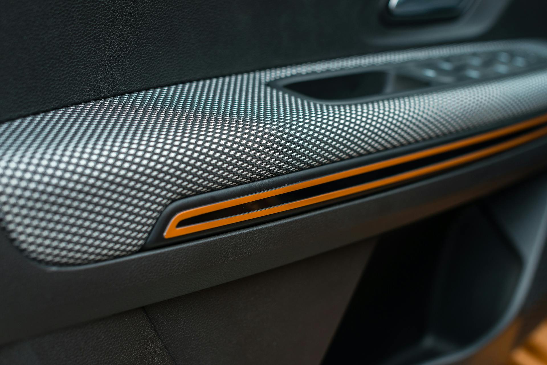 Prova nuova Dacia Sandero Strepway - pannello porta