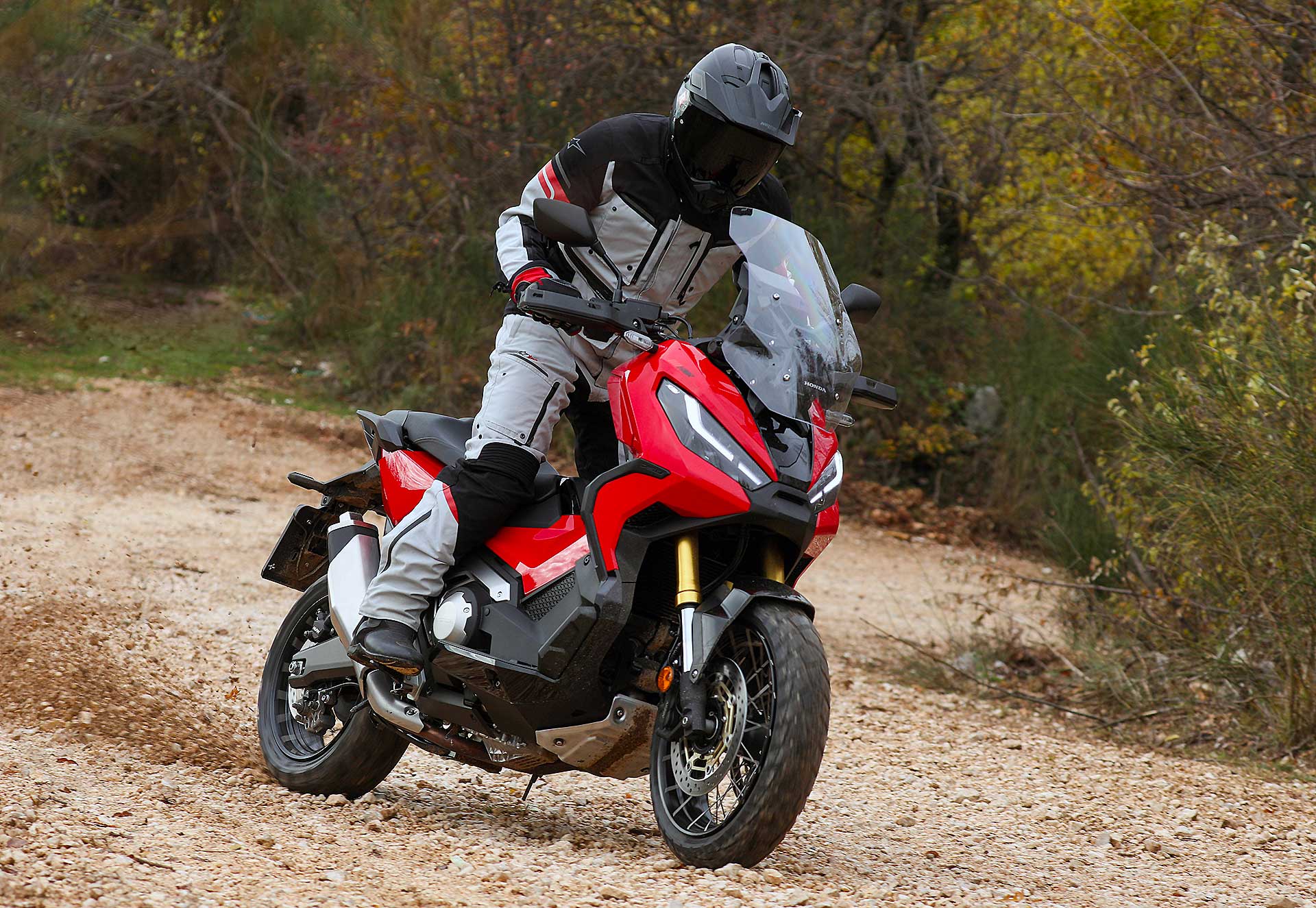 I migliori scooter adventure: tutto quello che c'� da sapere - RED Live