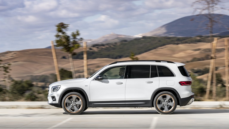 Mercedes-Benz GLB 200 prova consumi