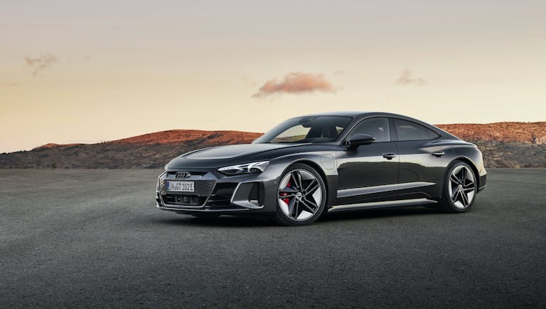 Audi e-tron GT VS Porsche Taycan VS Tesla Model S