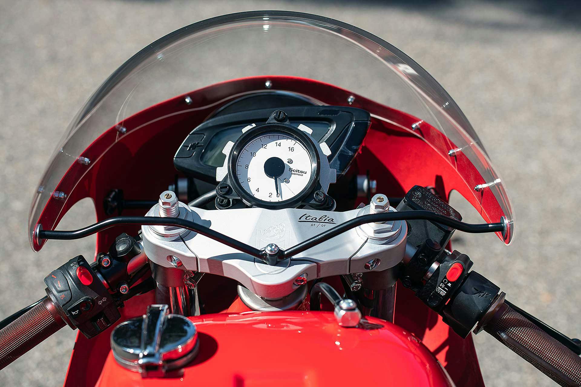 Ph Alberto Cervetti Magni Italia particolare cruscotto