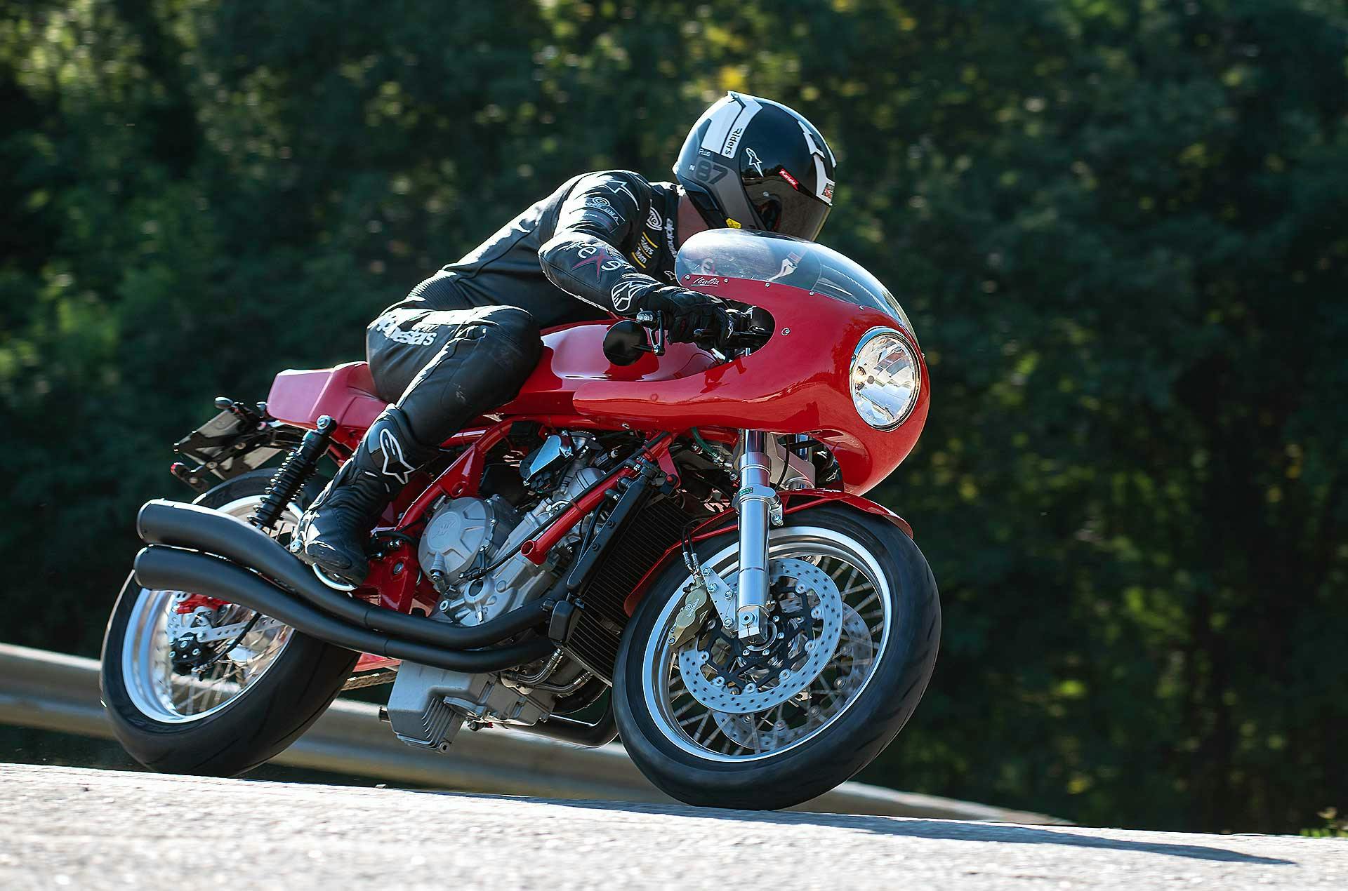 ph. Alberto Cervetti Magni Italia moto special